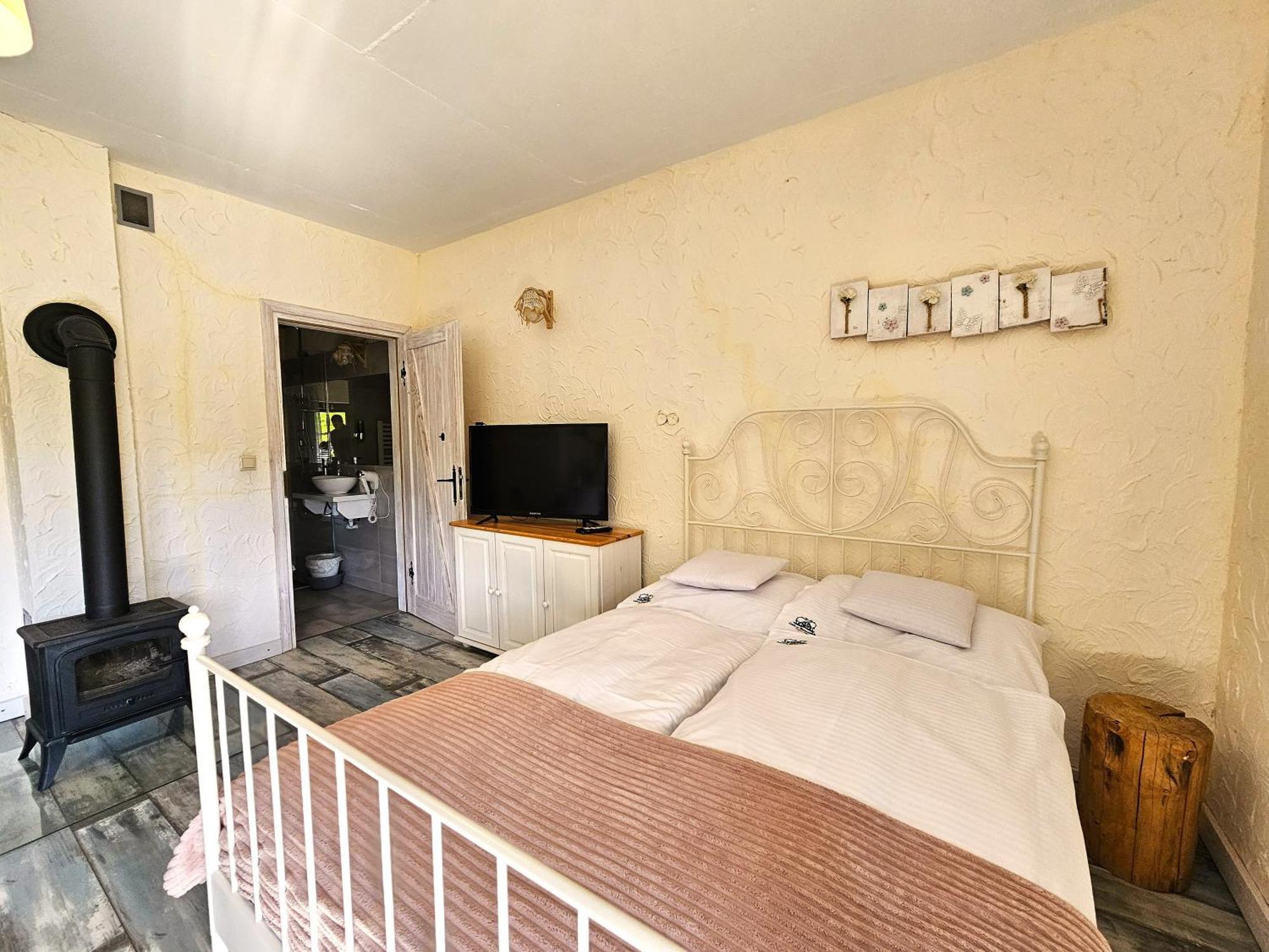 Chata W Bieszczadzie Apartamenty I Domki Z Sauna Bieszczady Polańczyk Kültér fotó
